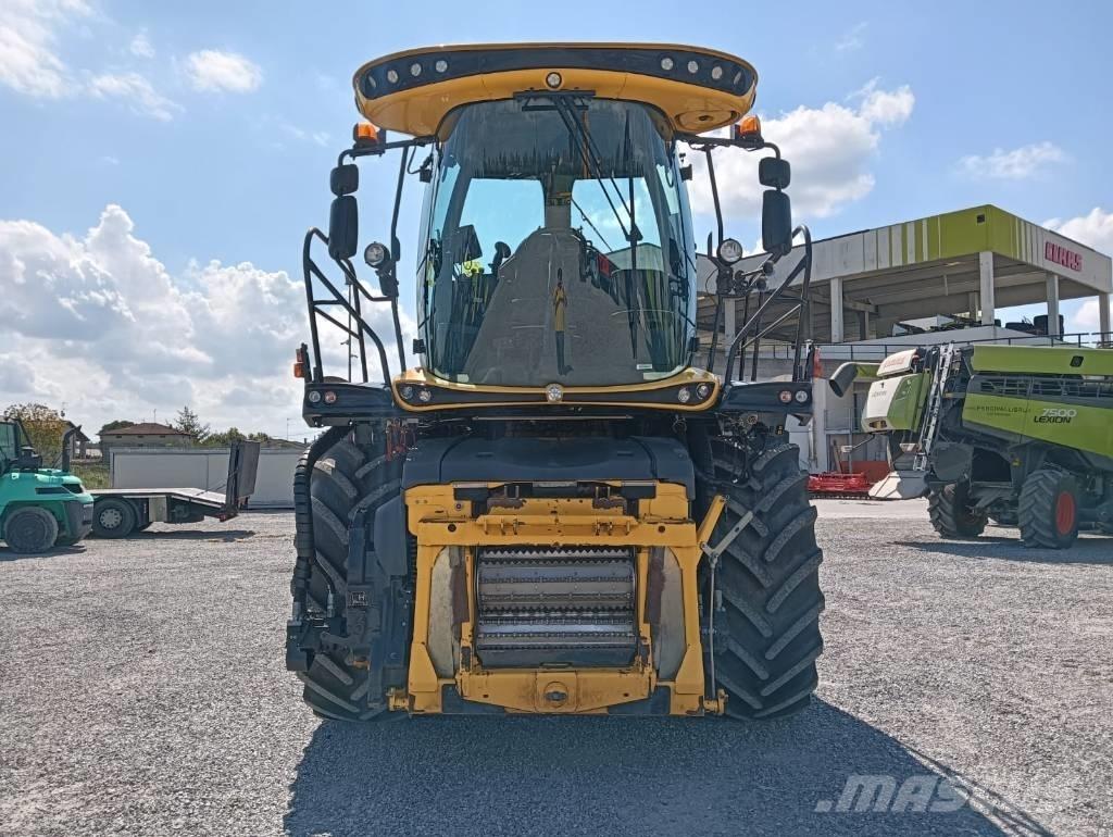 New Holland FR 650 Ensileuse automotrice