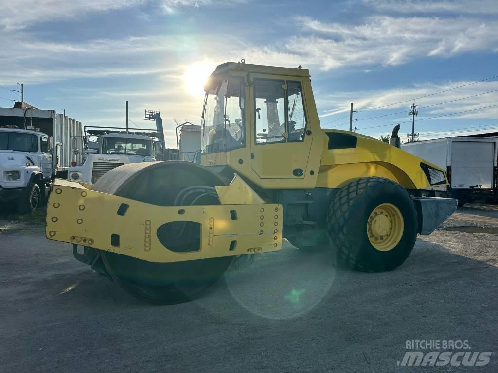 Bomag BW 219 D H-4 Rouleaux monocylindre