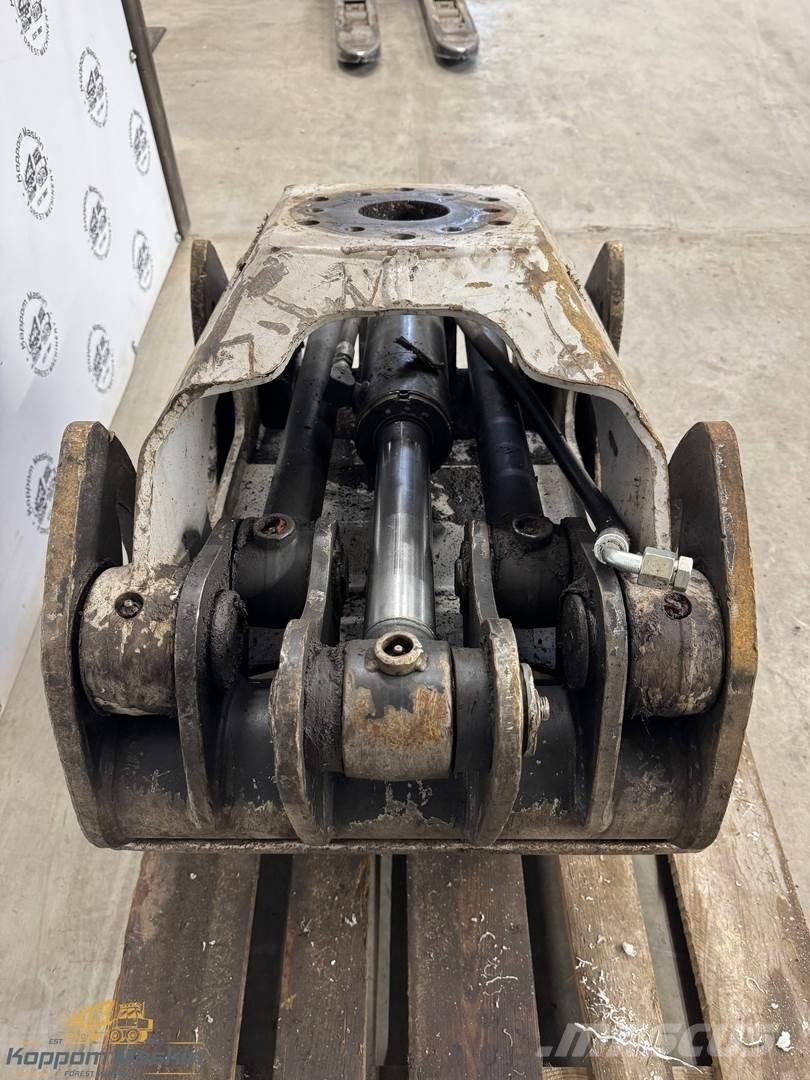 Valmet / Komatsu G36 Grappin