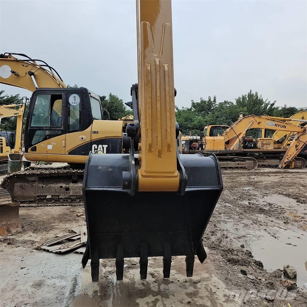 Sany SY 215 C Pelle sur chenilles
