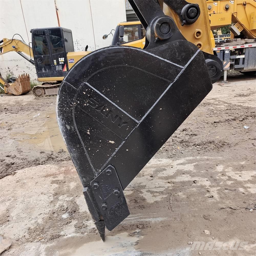 Sany SY 215 C Pelle sur chenilles
