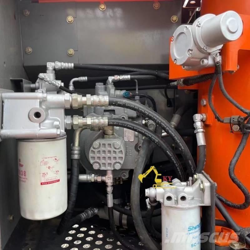 Hitachi 120 Pelle sur chenilles