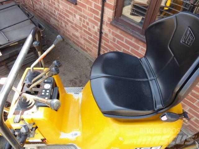 JCB 8008 CTS Mini pelle < 7t