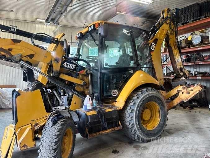 CAT 430 F IT Tractopelle