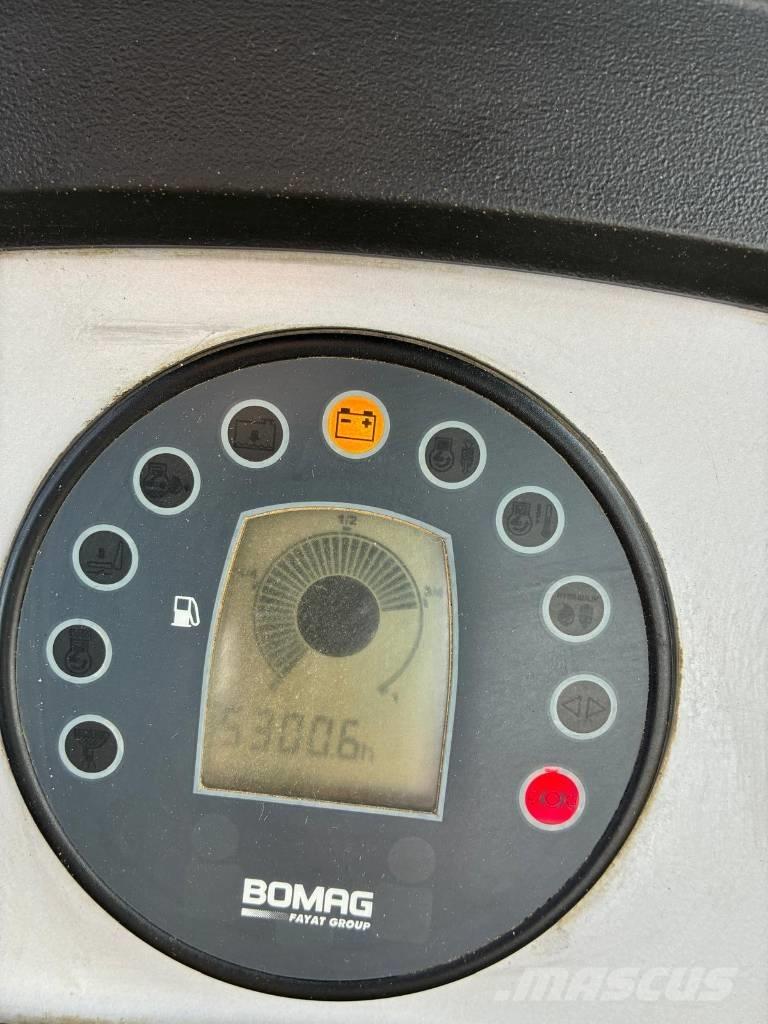 Bomag BW 216PDH4 Compacteur de sol