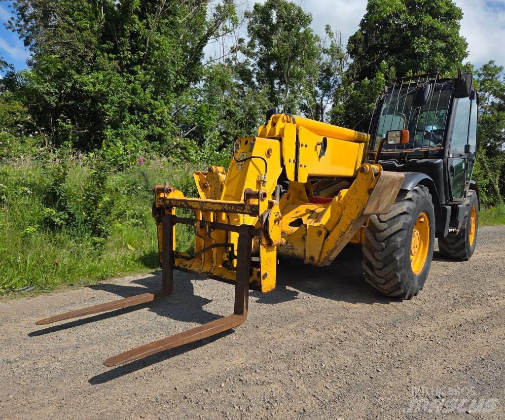 JCB 535-140 Chariot télescopique