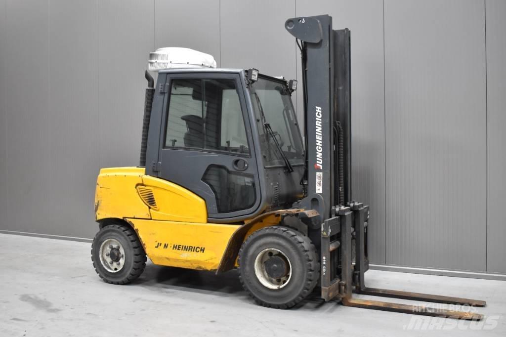 Jungheinrich DFG 550 Chariots diesel