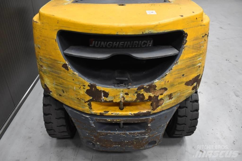 Jungheinrich DFG 550 Chariots diesel