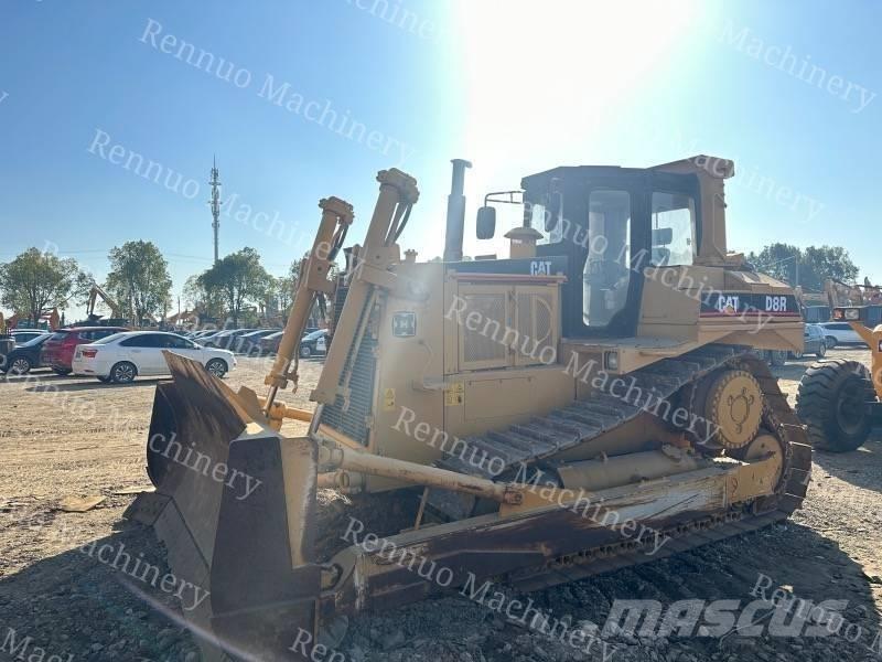 CAT D 8 R Bouteurs sur chenilles