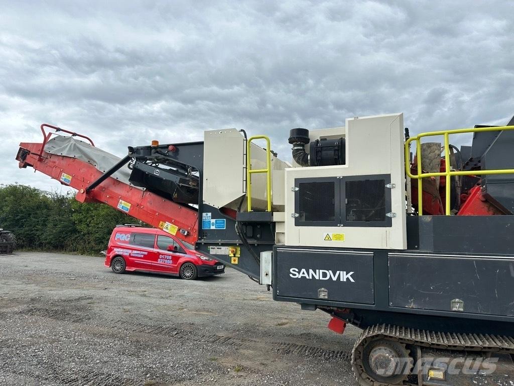 Sandvik QJ 241 Concasseur mobile