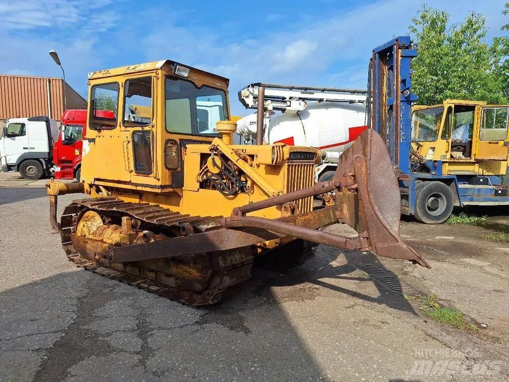 Komatsu D45-1 Bouteurs sur chenilles
