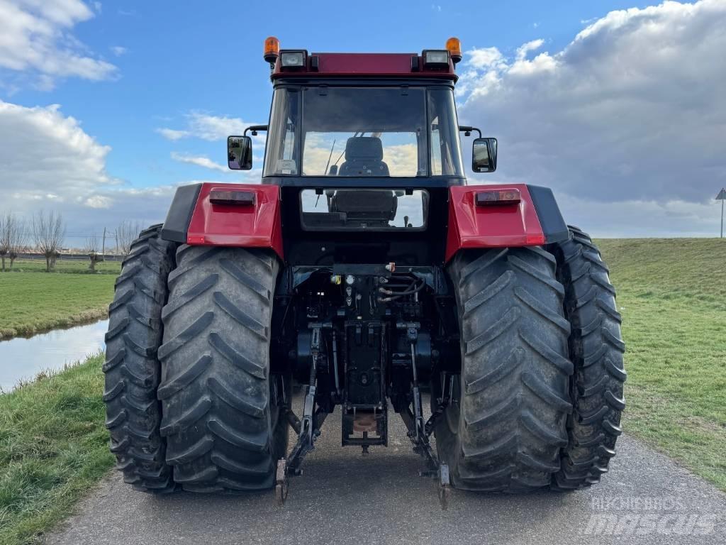 Case IH 1255 XL Tracteur