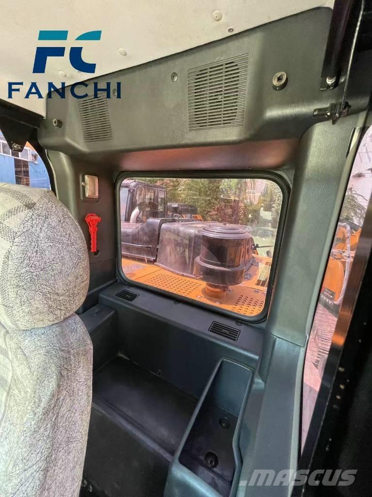 Sany SY 215 C-9 Pelle sur chenilles