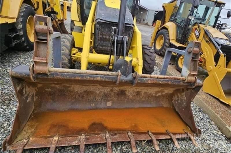 CAT 422E TLB Tractopelle
