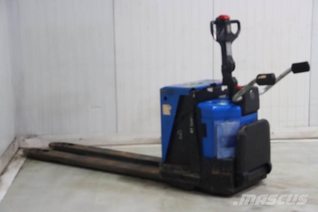 Toyota LPE200/8 Transpalette accompagnant