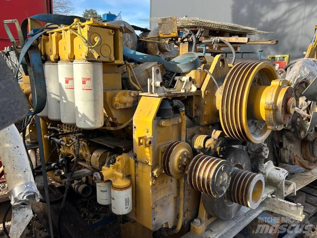 Komatsu SA12V140 Moteur