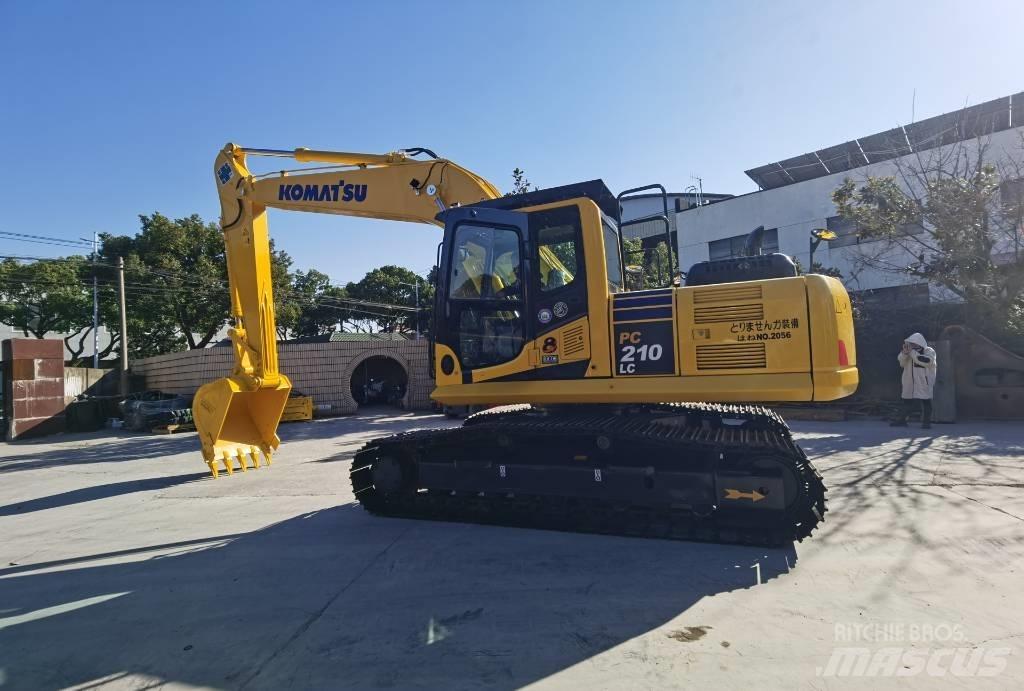 Komatsu PC210LC Pelle sur chenilles