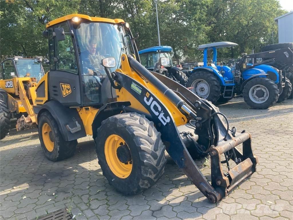 JCB 409 Chargeuse sur pneus