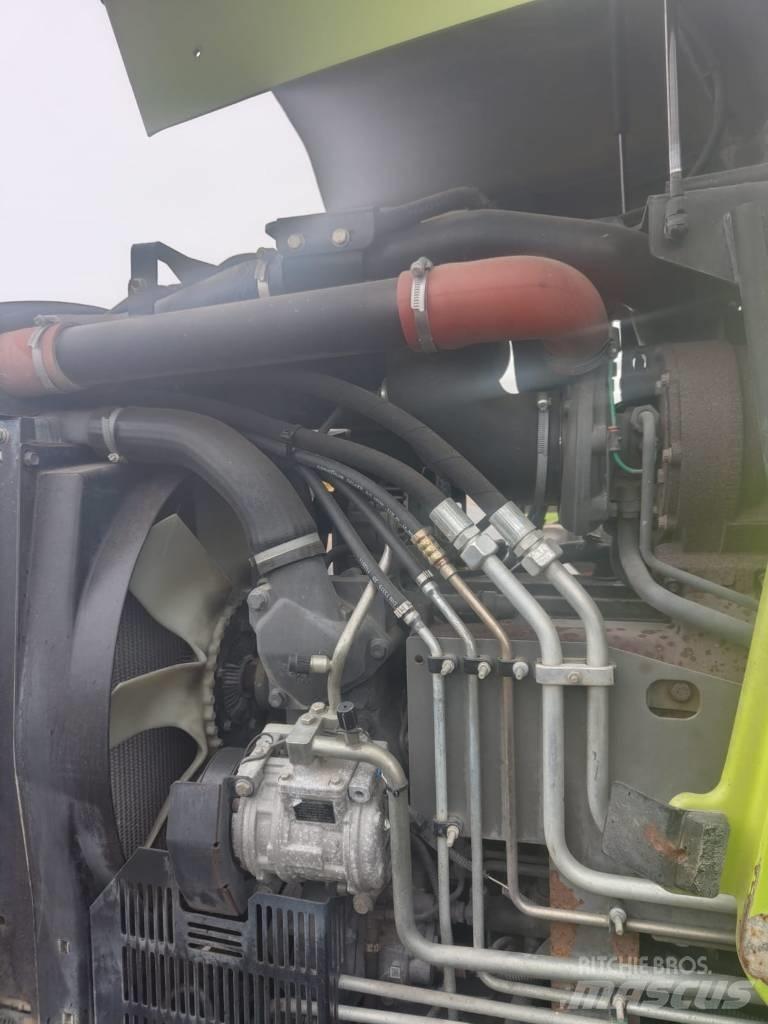 CLAAS Arion 630 Tracteur