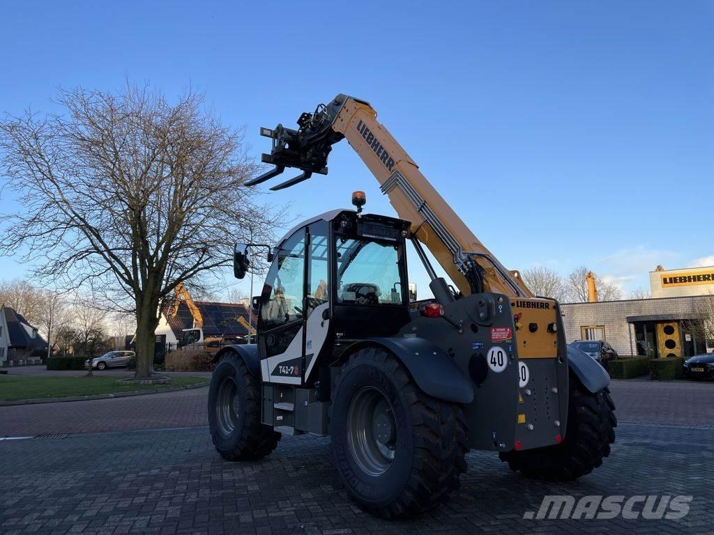 Liebherr T41-7 Chariot télescopique
