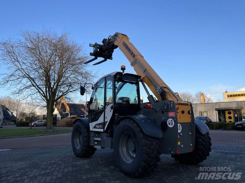 Liebherr T41-7 Chariot télescopique