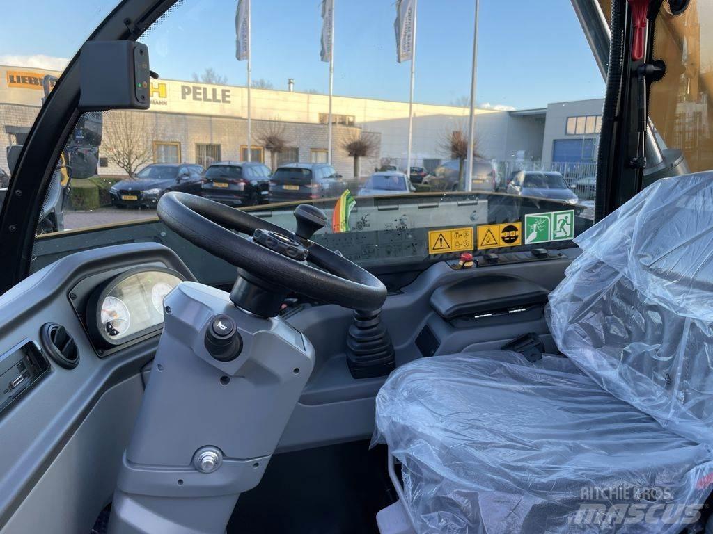 Liebherr T41-7 Chariot télescopique