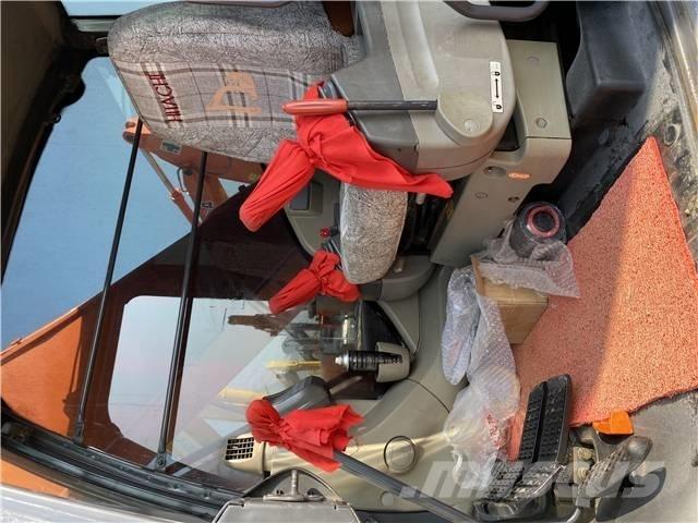 Hitachi ZX210 Pelle sur chenilles