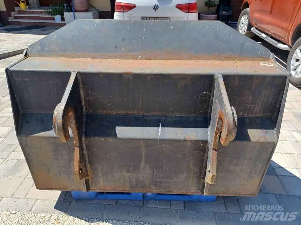  Rakodókanál Egyeb Autres équipements de chargement et de levage