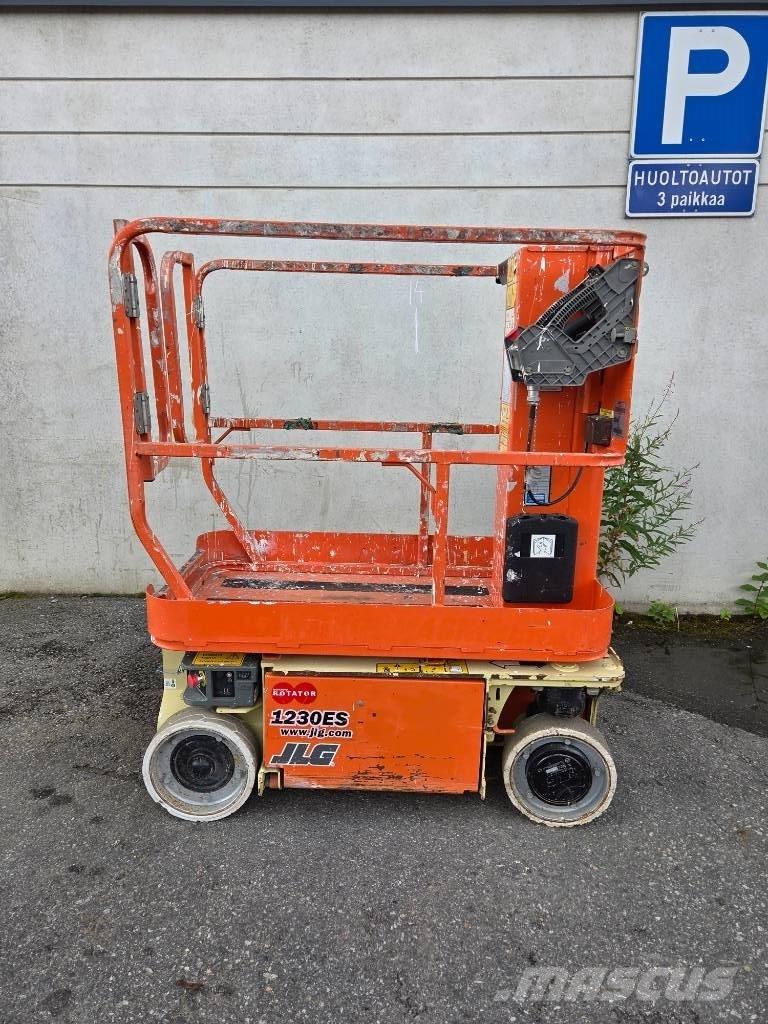 JLG 1230 ES Nacelle ciseaux
