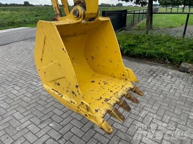 Komatsu PC60-5 Pelle sur chenilles