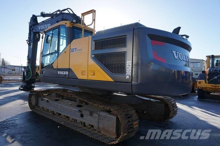 Volvo EC 250 E NL Pelle sur chenilles