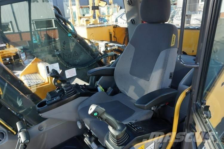 Volvo EC 250 E NL Pelle sur chenilles