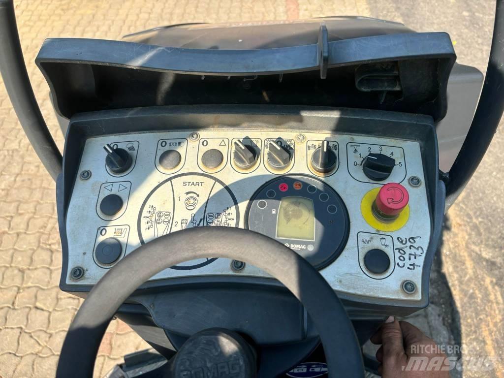 Bomag BW 120 AD-5 Rouleaux tandem