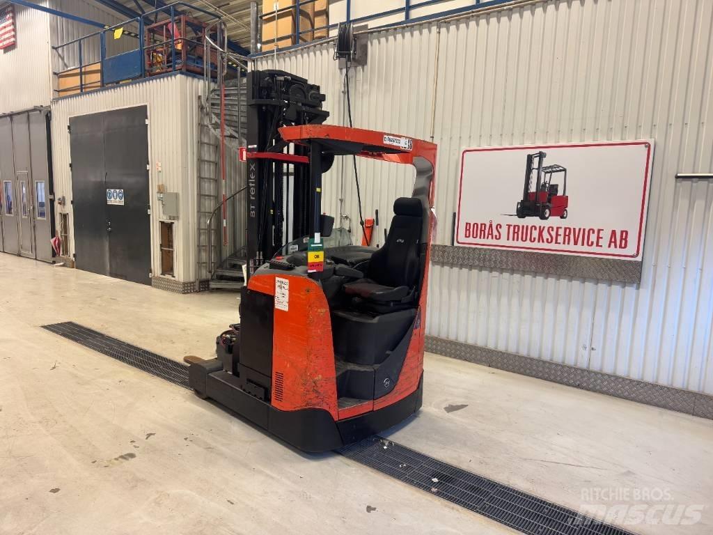 BT Toyota RRE 160 Chariot à mât rétractable