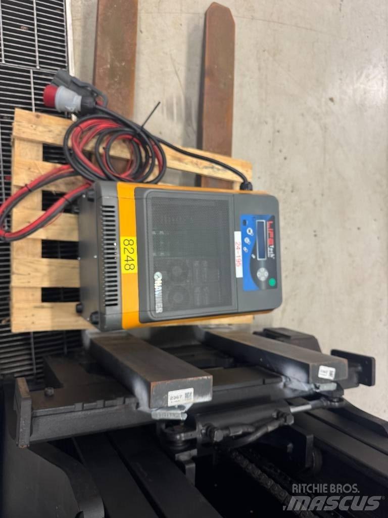 BT Toyota RRE 160 Chariot à mât rétractable