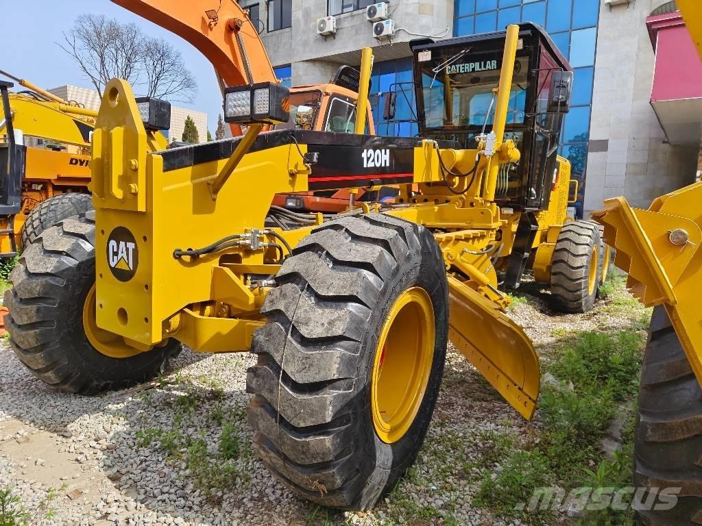 CAT 120 H Niveleuse