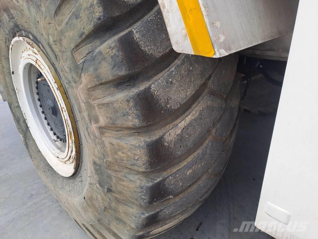 Grove RT890E Grues mobiles