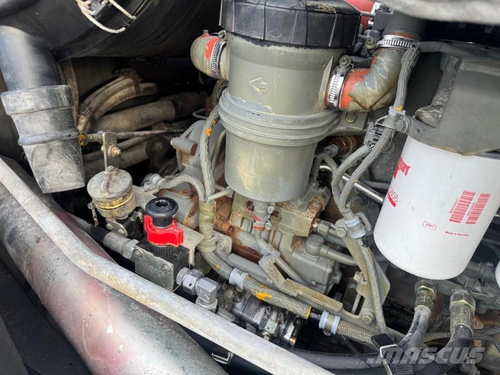 Sennebogen 818M Pelle à déchets