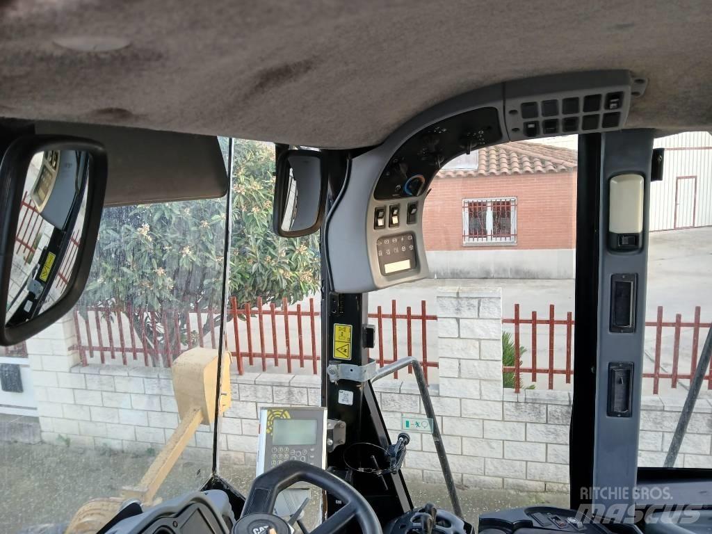 CAT 966 G series II Chargeuse sur pneus