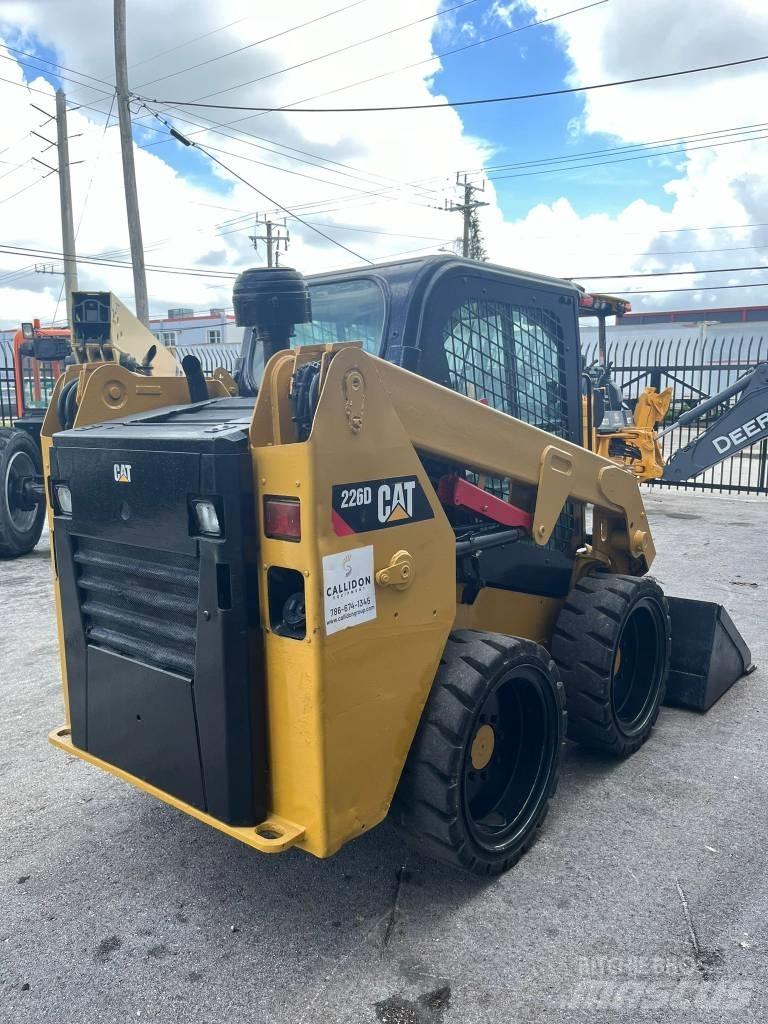 CAT 226 D Chargeuse compacte