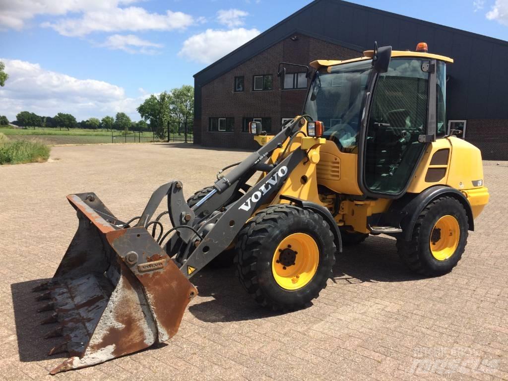 Volvo L 25 F Chargeuse sur pneus