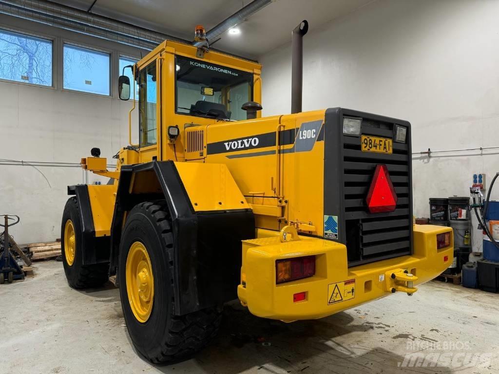 Volvo L 90C Chargeuse sur pneus
