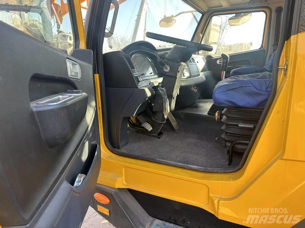 XCMG QY70KC Grues tout terrain