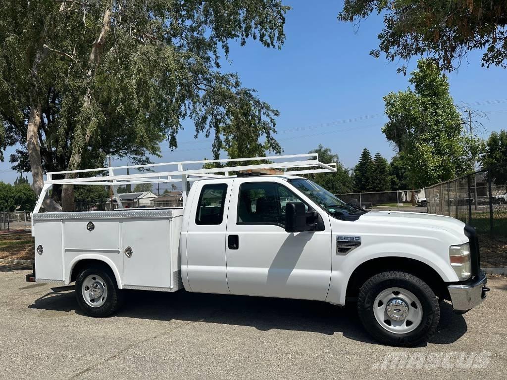 Ford F 250 Utilitaire benne