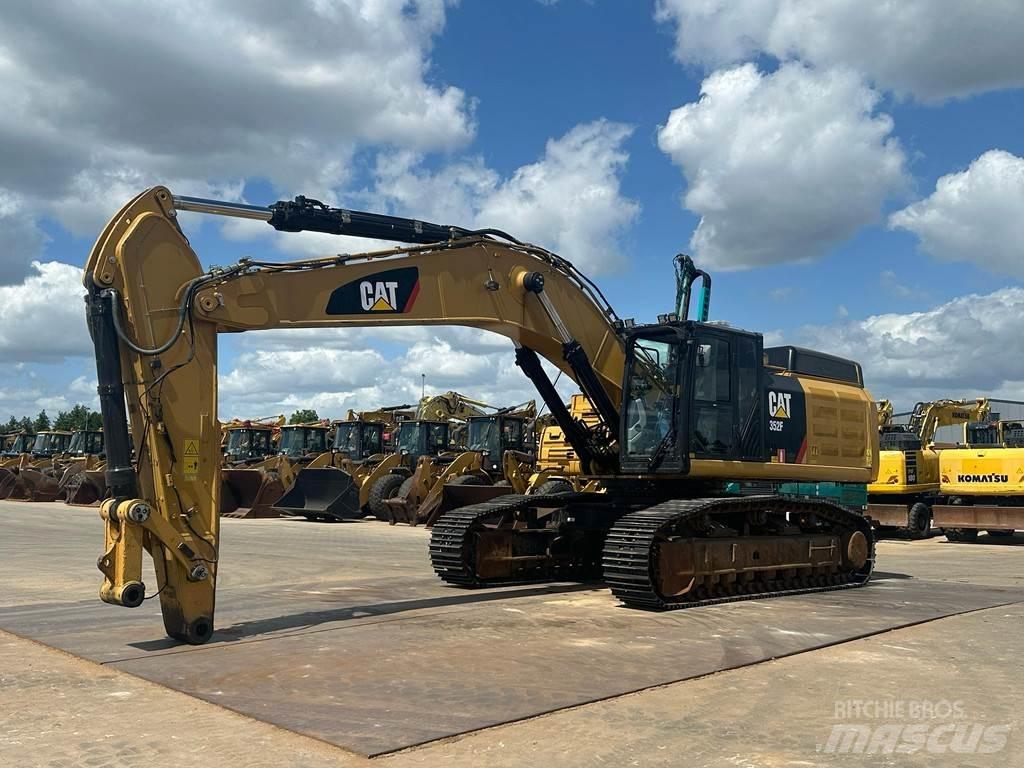 CAT 352F Pelle sur chenilles