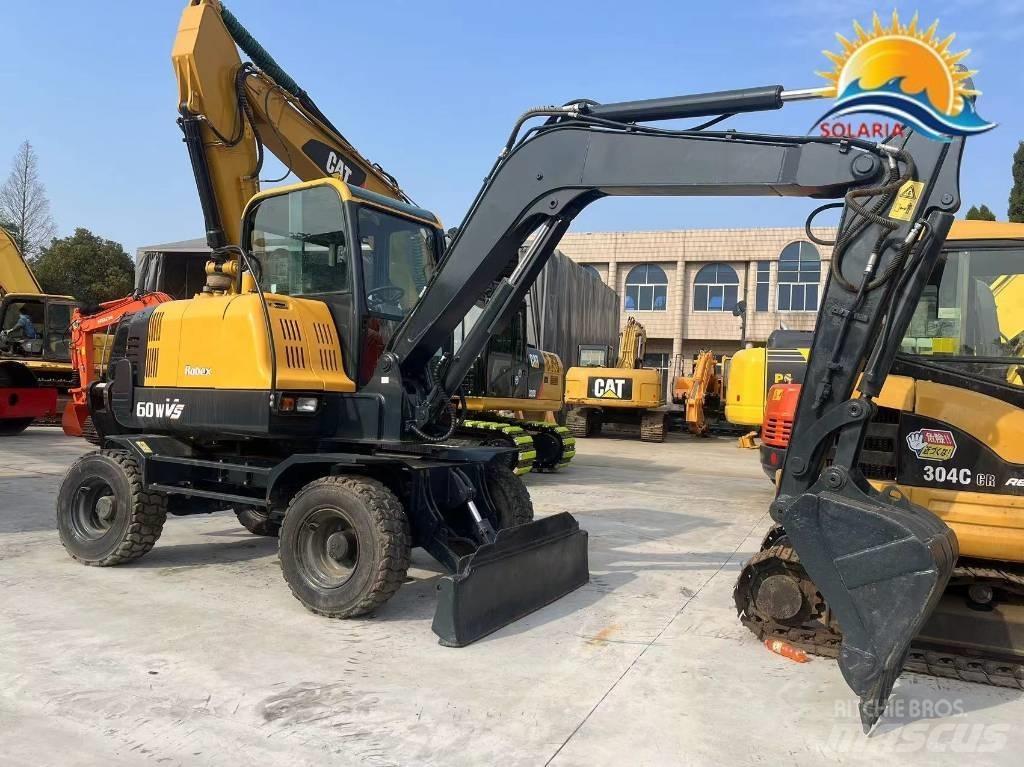 Hyundai R60W vs Mini pelle < 7t