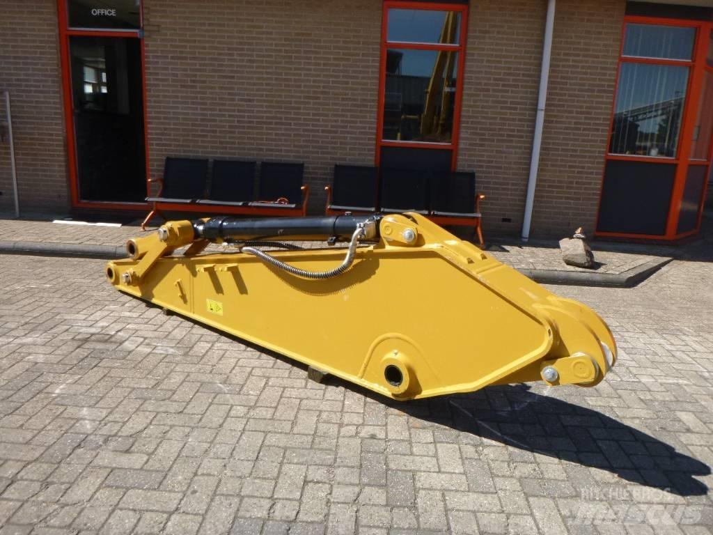 CAT 320 GC Pelle rétro arrière