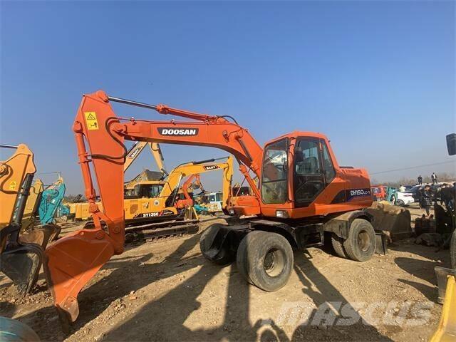 Doosan DH150 Pelle sur chenilles