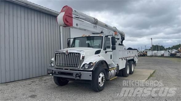 Altec AA55E Camion nacelle
