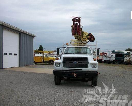 Altec D2050TR Camion nacelle